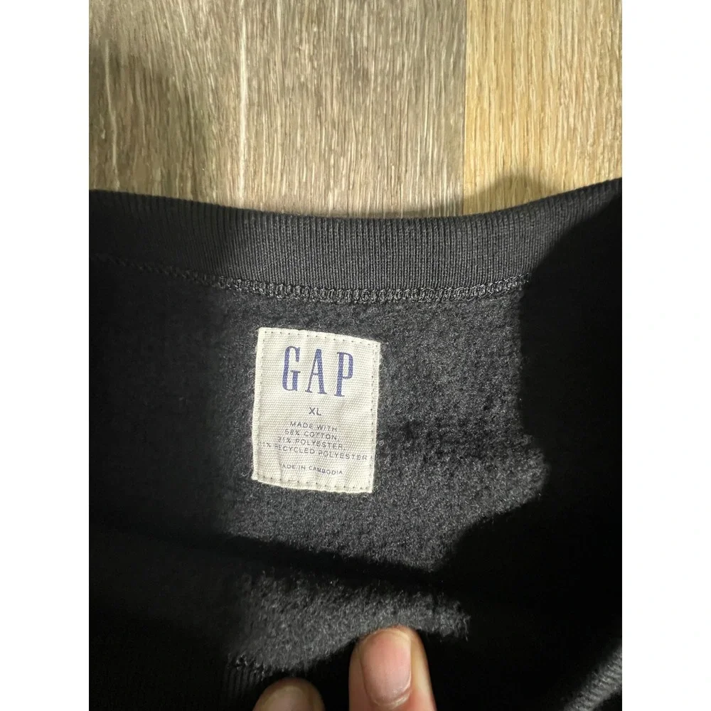 Gap Sweatshirt Mens XL Black Excellent Tonal Logo Crewneck Fleece Pullover